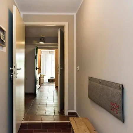 Zum Goldenen Schaf Ii