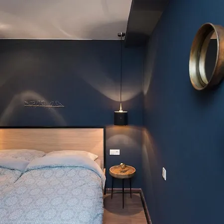 Zum Goldenen Schaf Ii