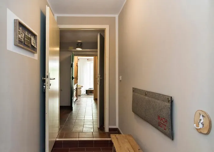 Zum Goldenen Schaf Ii